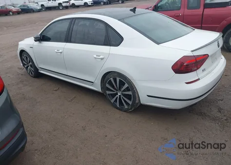 2018 Volkswagen Passat 3.6L V6 Gt из США, поврежденный, VIN 1VWJM7A38JC042133